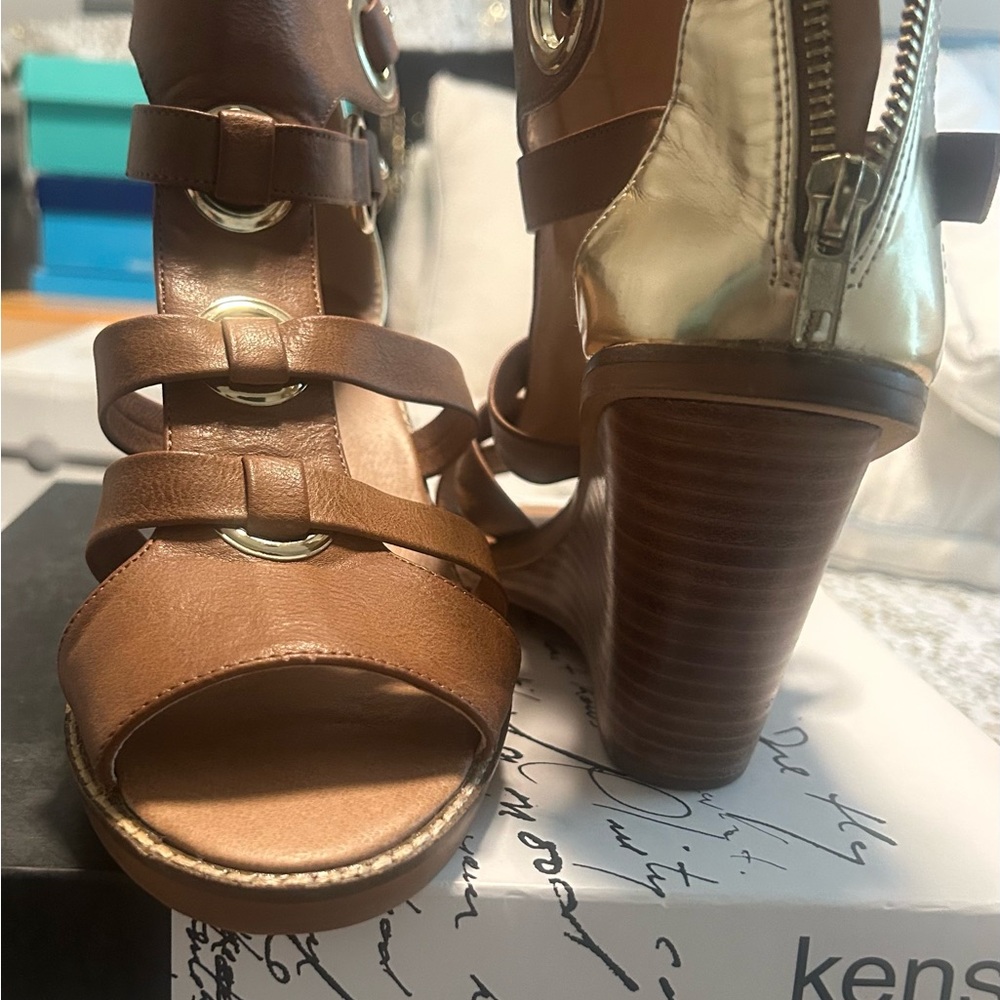 Kensie Brown and Gold Heels with Chunky Design